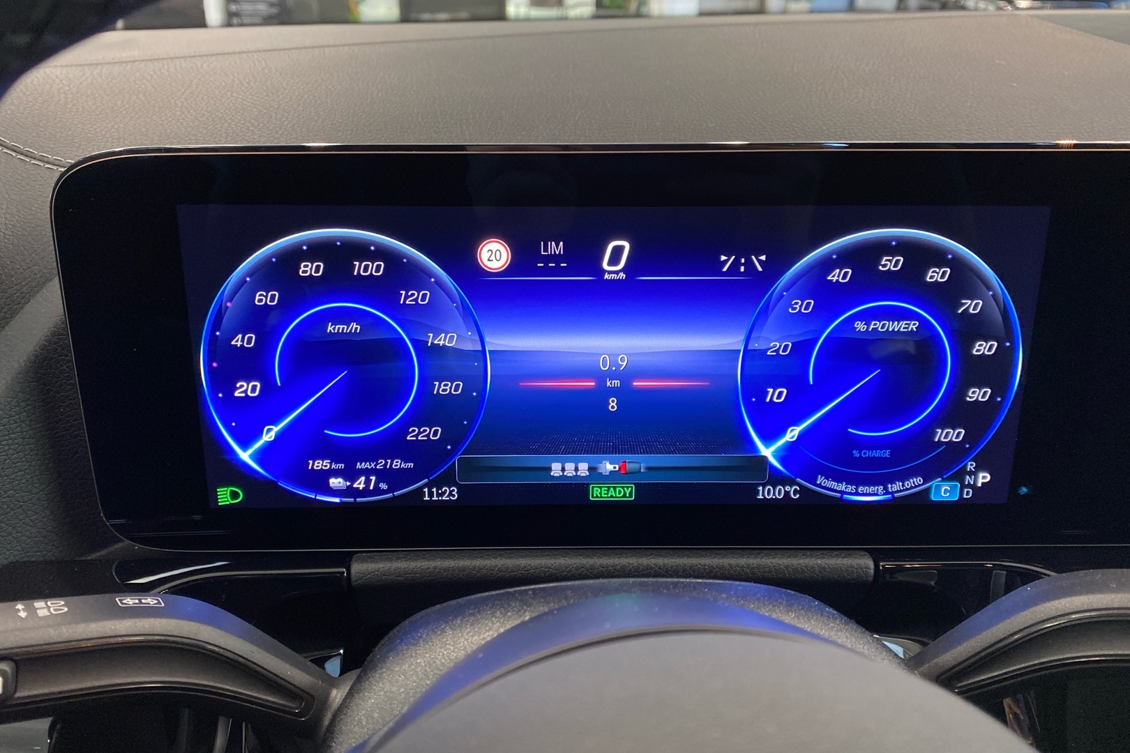 MERCEDES-BENZ EQA 2026