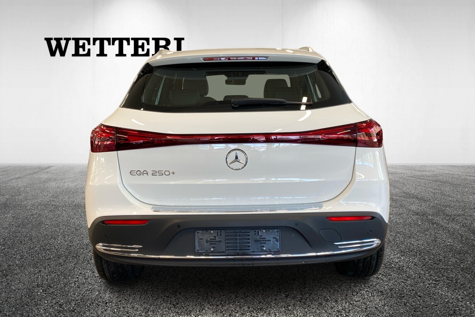 MERCEDES-BENZ EQA 2026