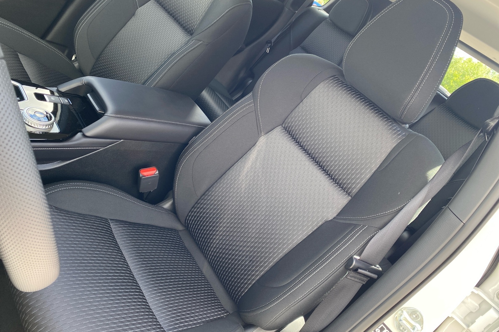 MITSUBISHI OUTLANDER PHEV 2026