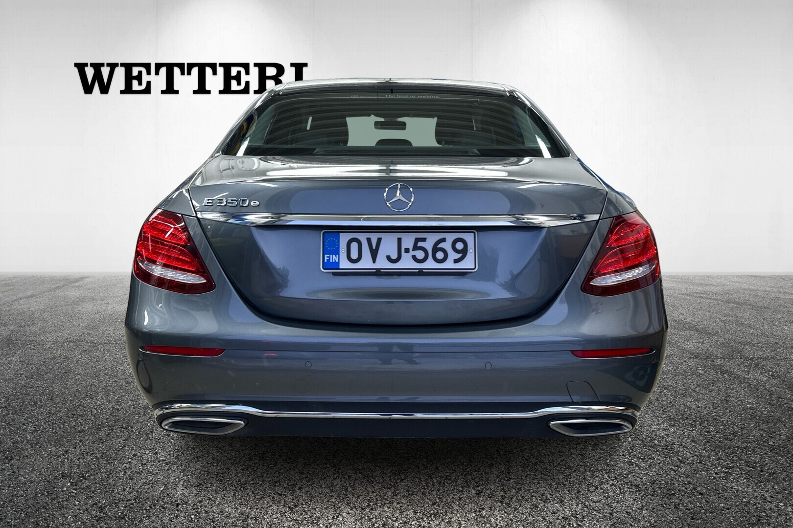 MERCEDES-BENZ E 2016