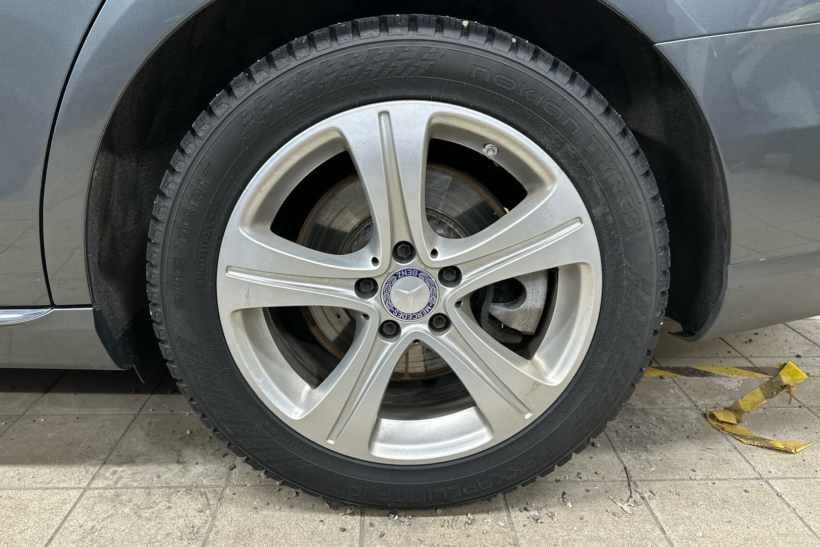 MERCEDES-BENZ E 2016