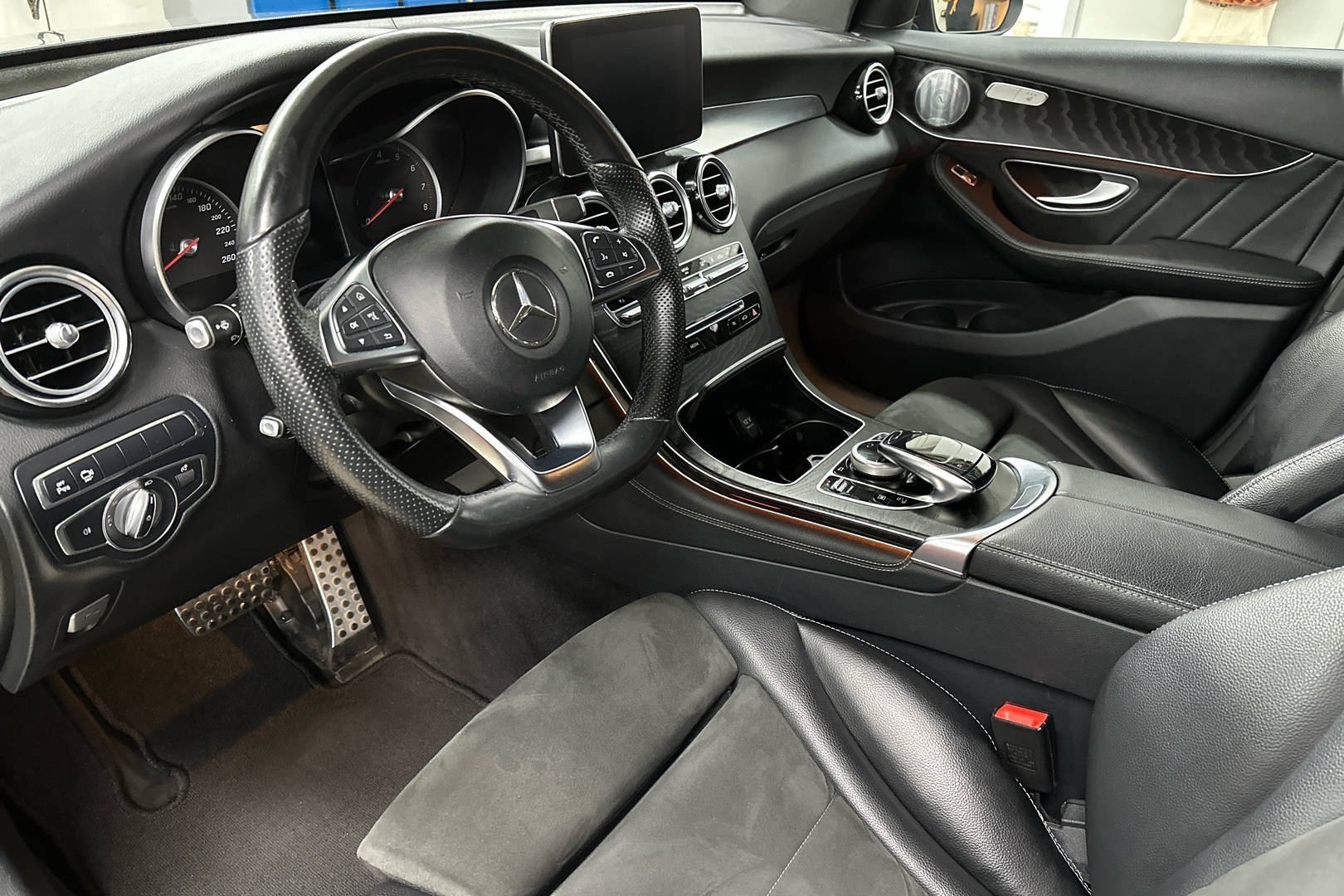 MERCEDES-BENZ GLC 2017