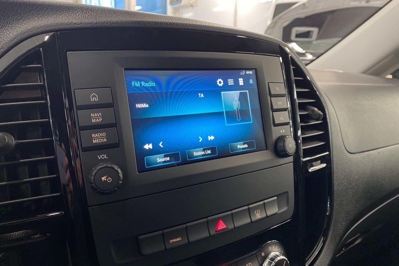 MERCEDES-BENZ VITO 2024