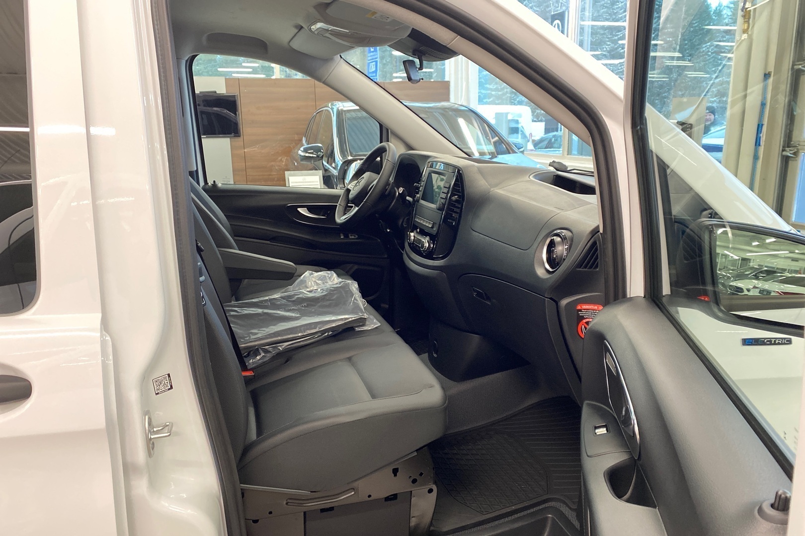 MERCEDES-BENZ VITO 2024