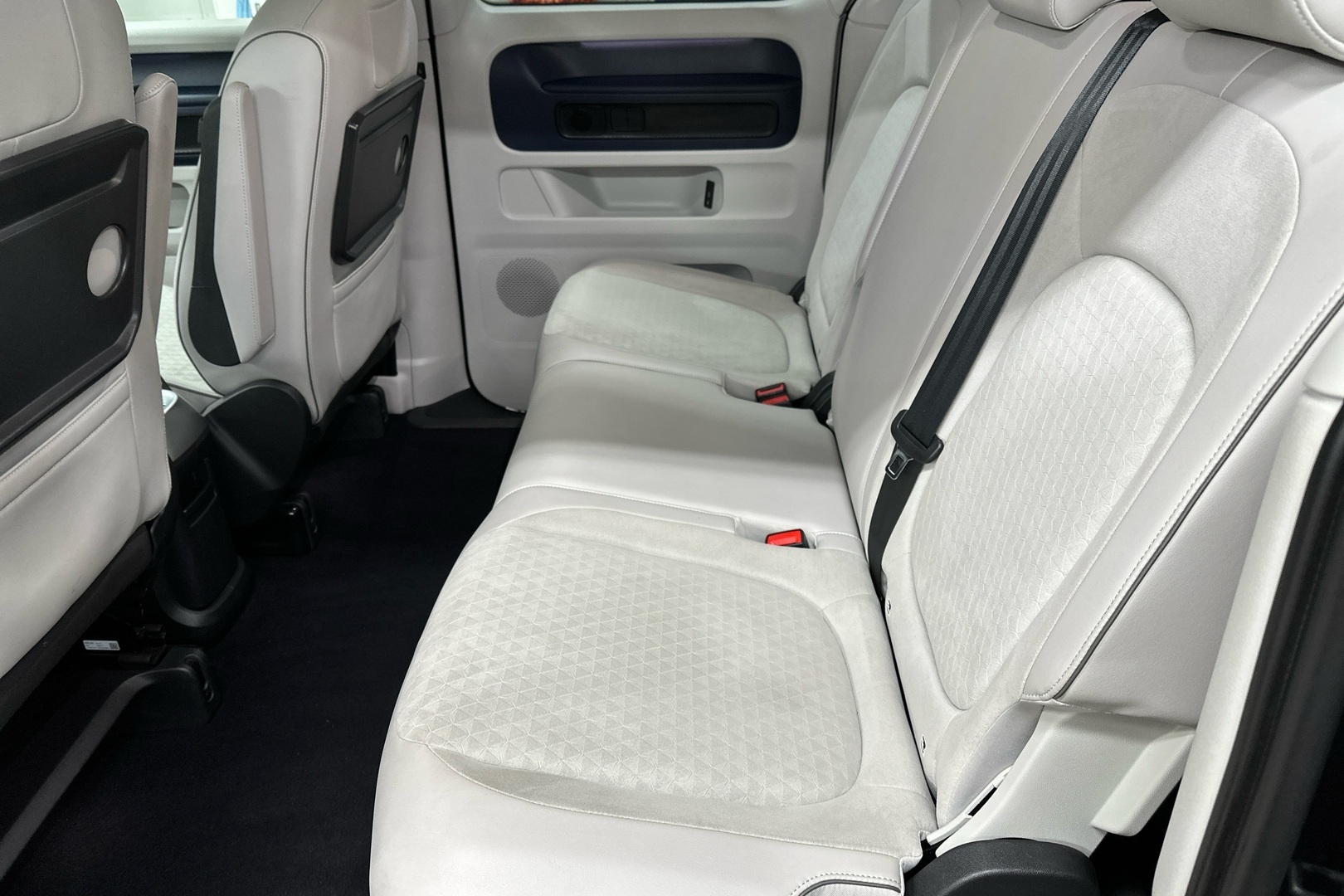 VOLKSWAGEN ID. Buzz 2024