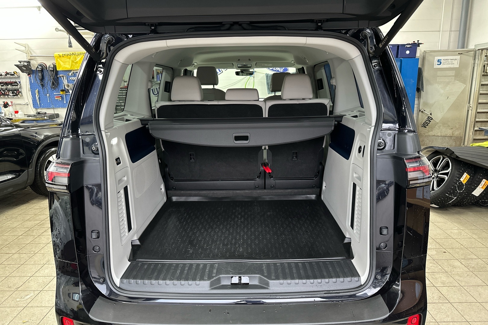 VOLKSWAGEN ID. Buzz 2024