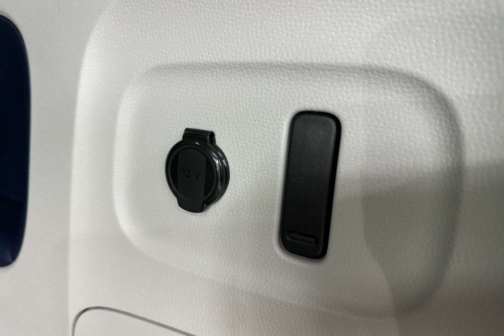 VOLKSWAGEN ID. Buzz 2024