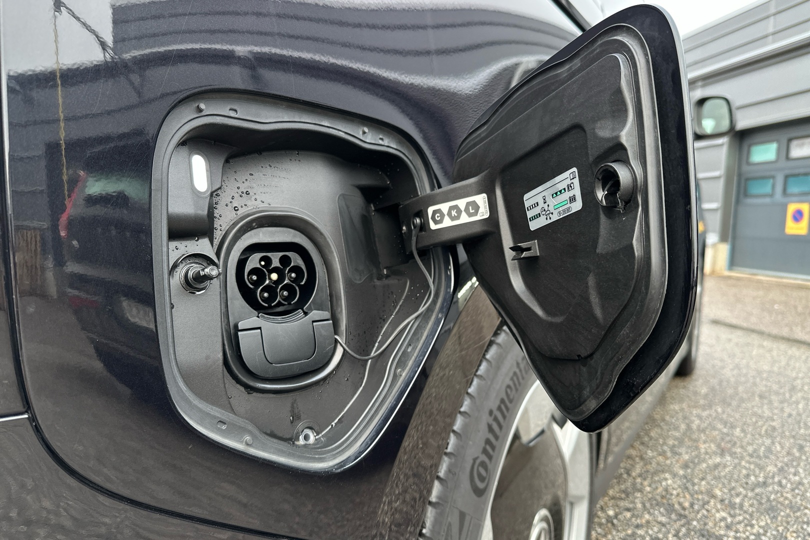 VOLKSWAGEN ID. Buzz 2024