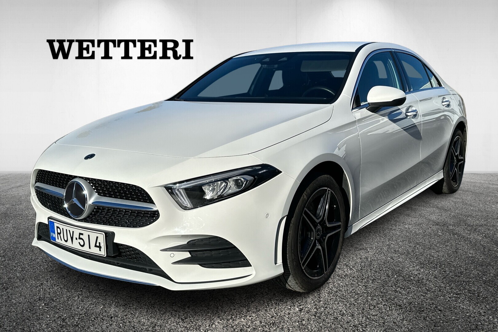 MERCEDES-BENZ A 2023
