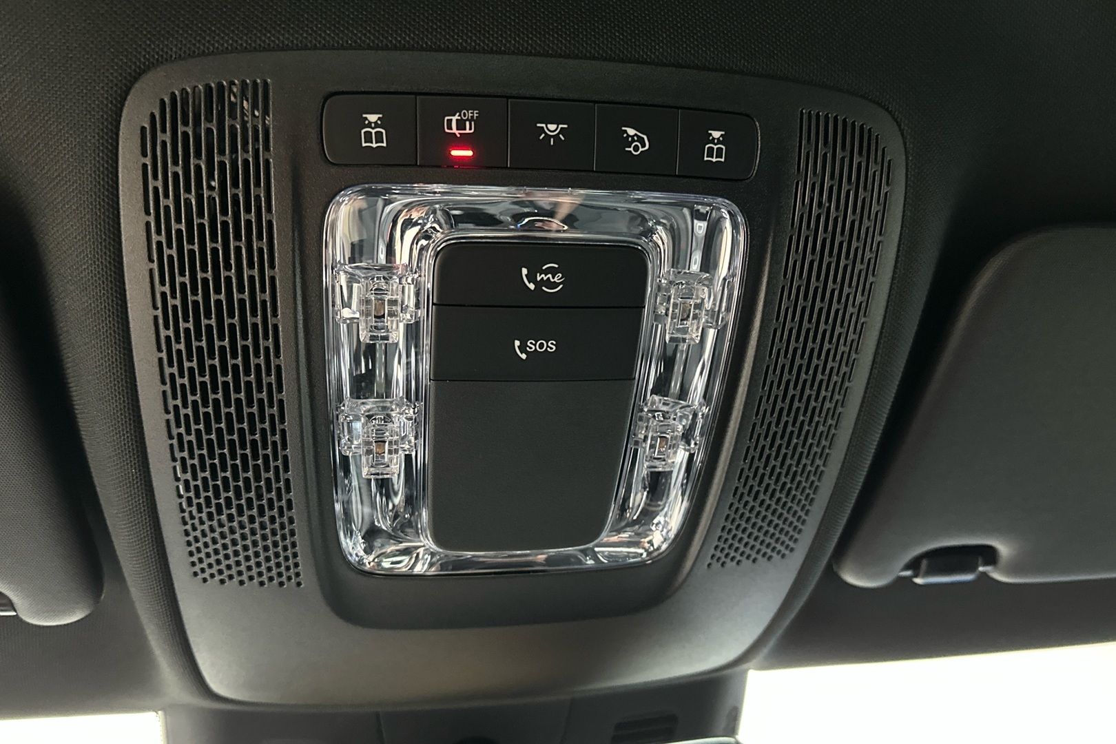 MERCEDES-BENZ A 2023