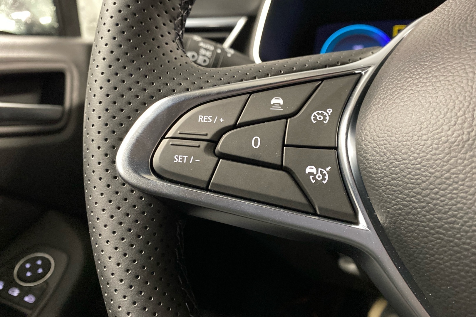 MITSUBISHI COLT 2024