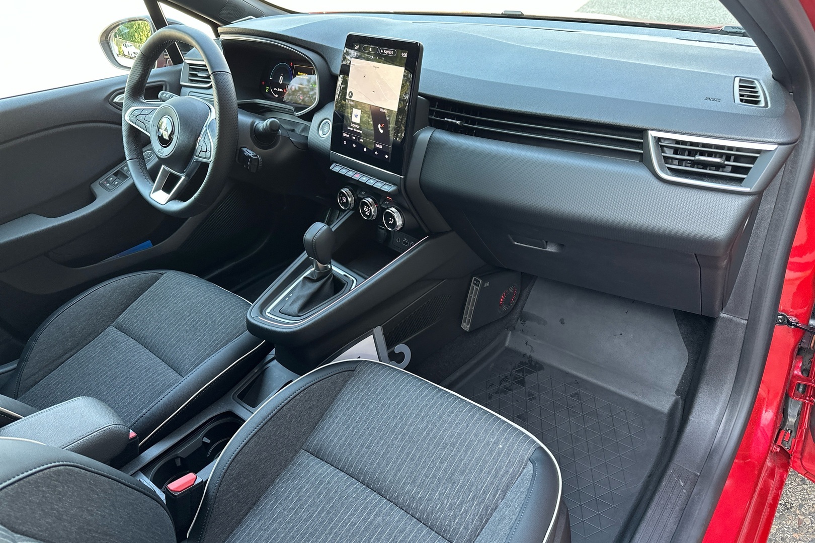 MITSUBISHI COLT 27