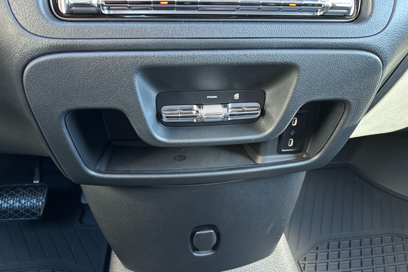 MERCEDES-BENZ Vito 2026