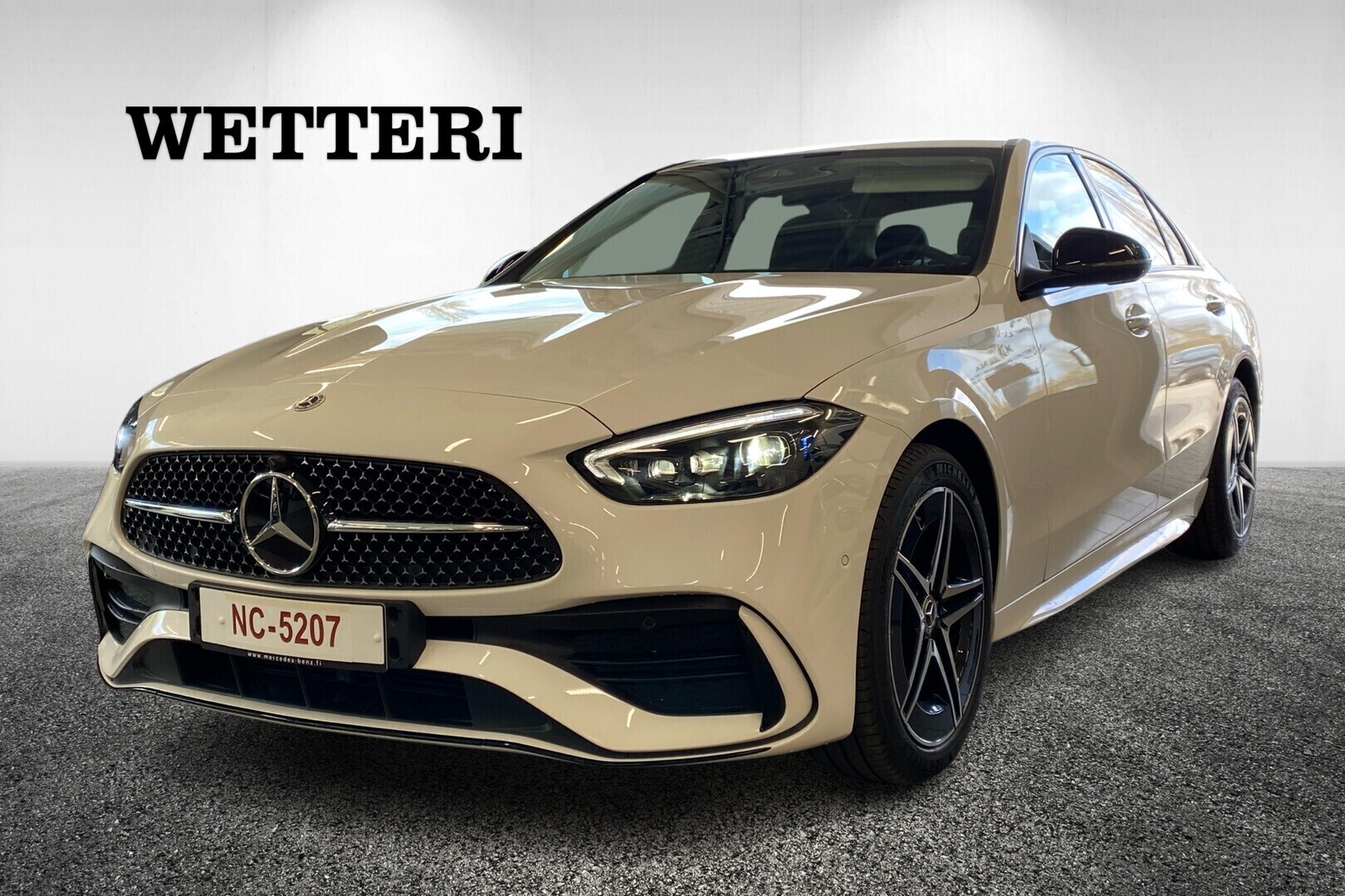 MERCEDES-BENZ C 2024