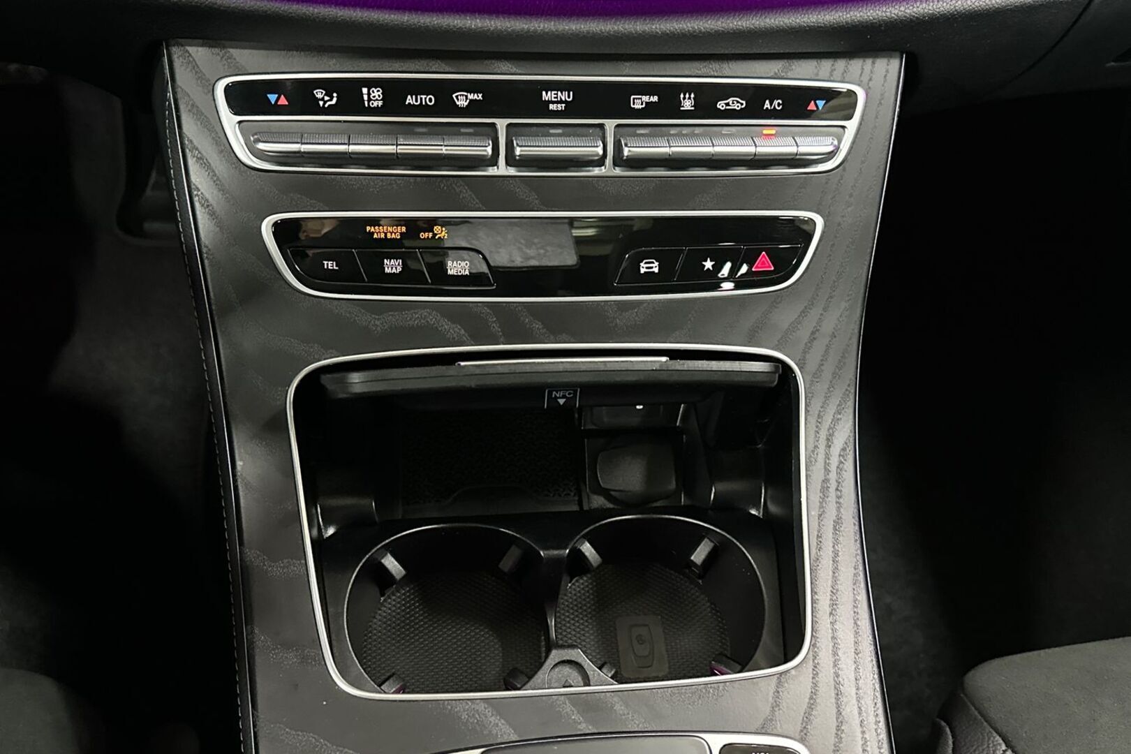 MERCEDES-BENZ E 2023