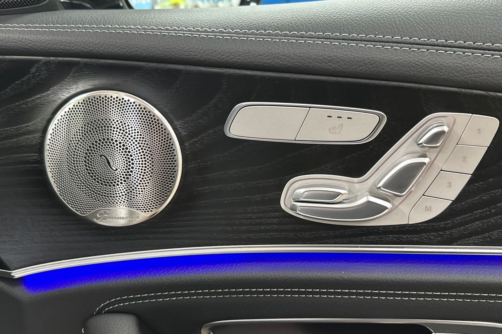 MERCEDES-BENZ E 2023