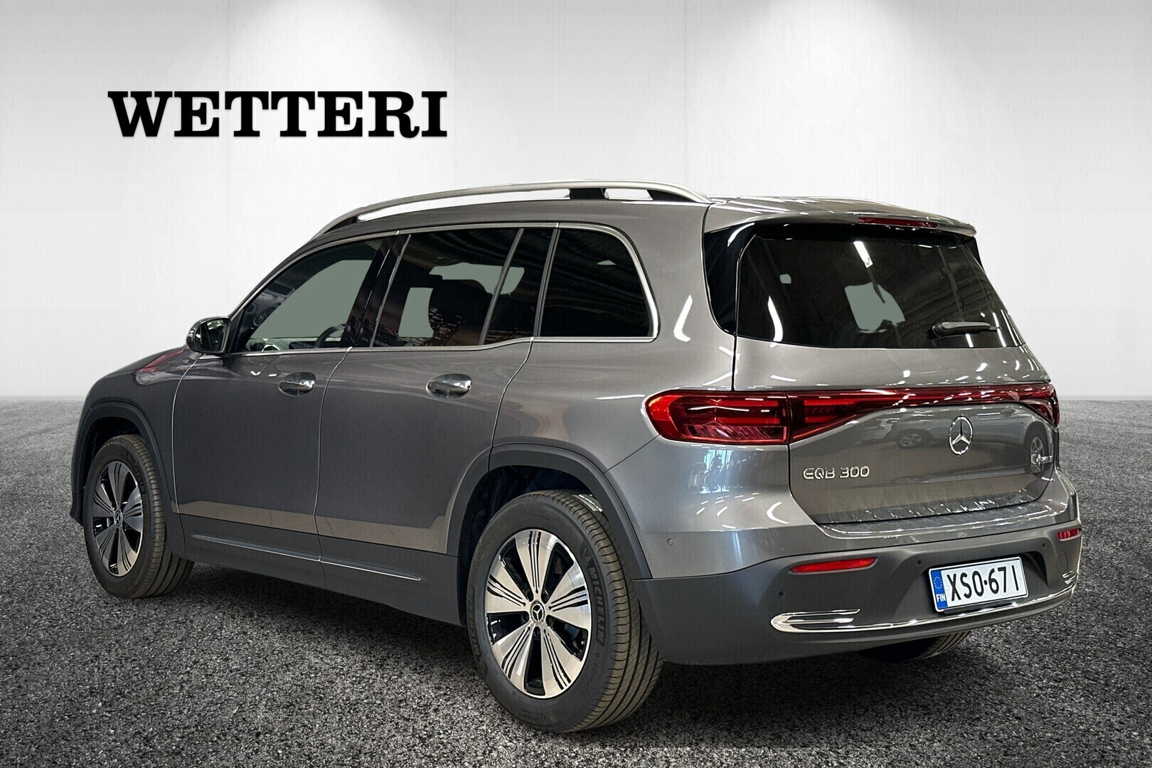 MERCEDES-BENZ EQB 2025