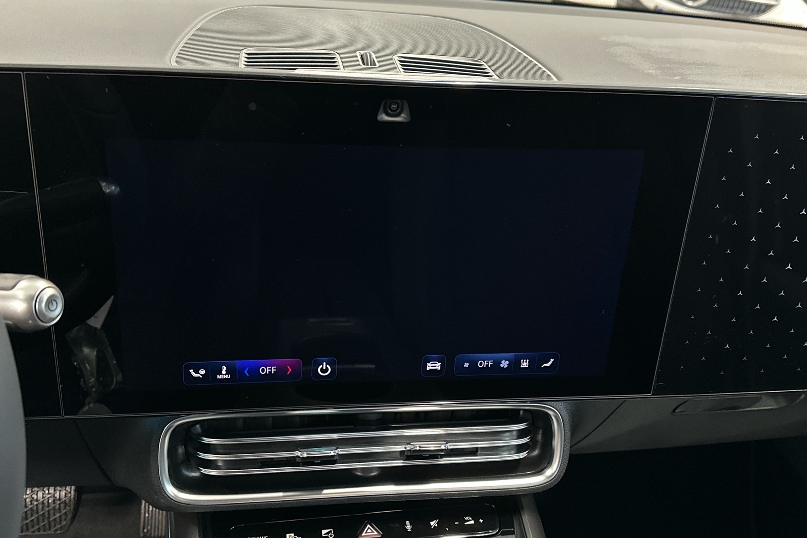 MERCEDES-BENZ CLA 2025