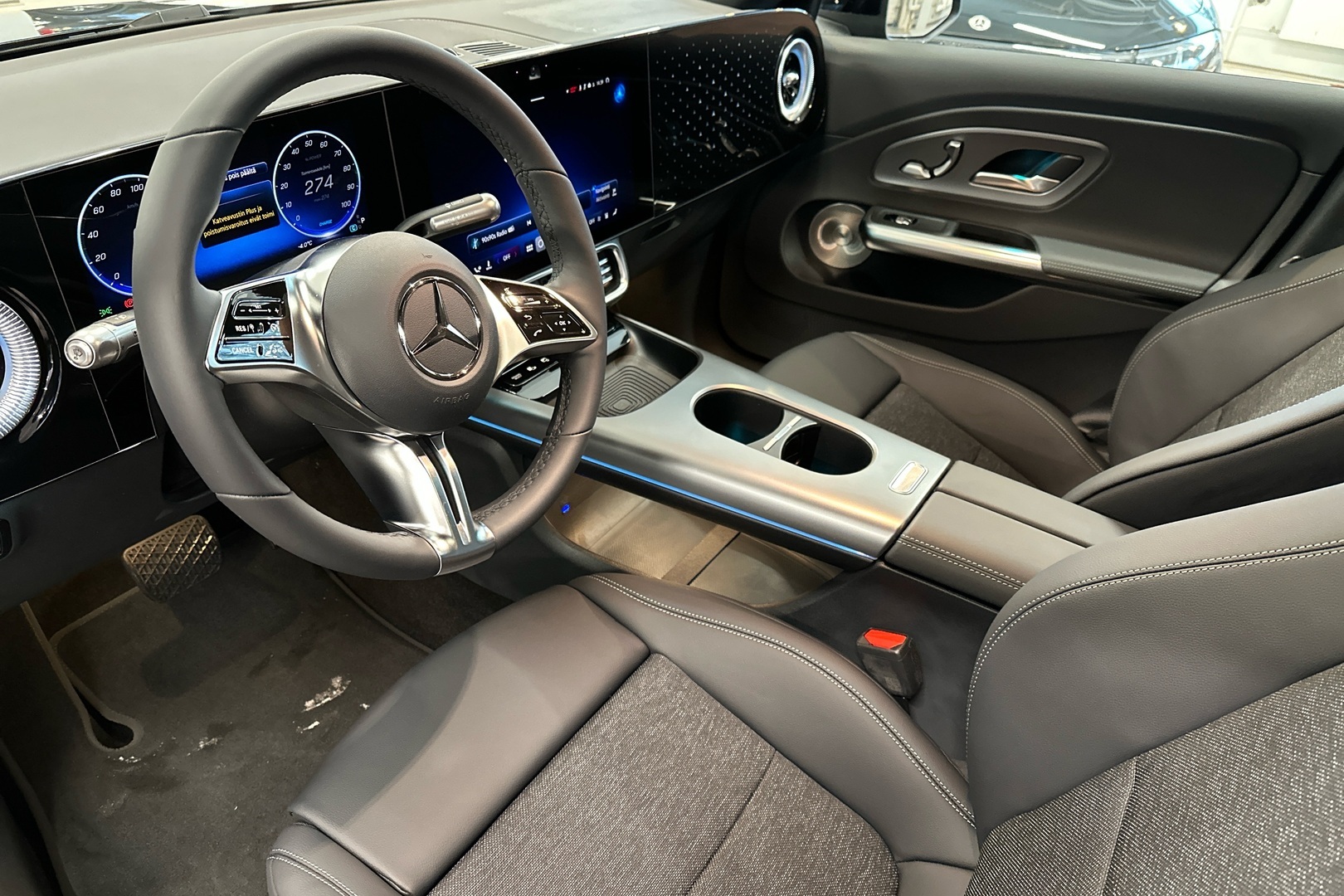 MERCEDES-BENZ CLA 2025