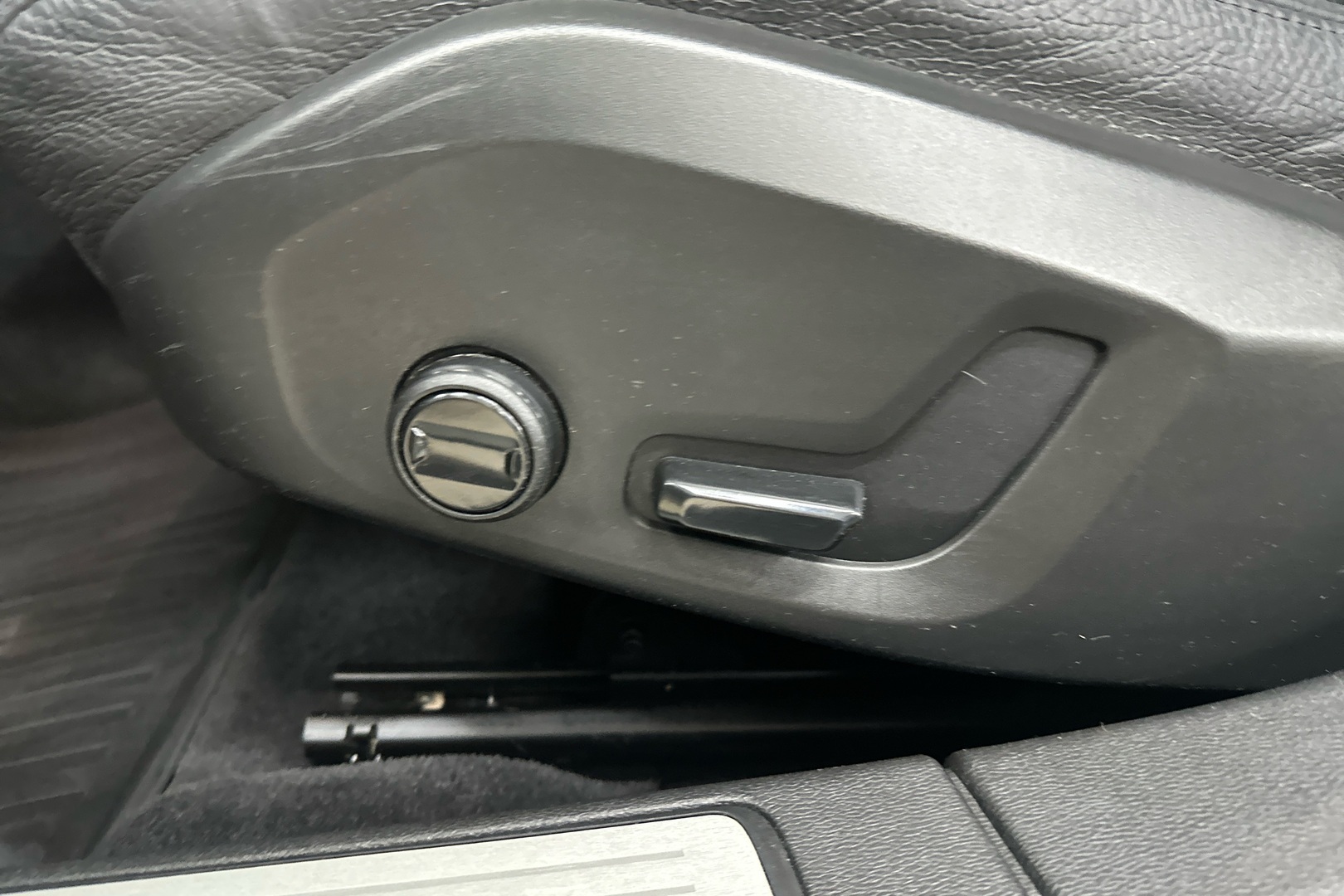 VOLVO V60 2021