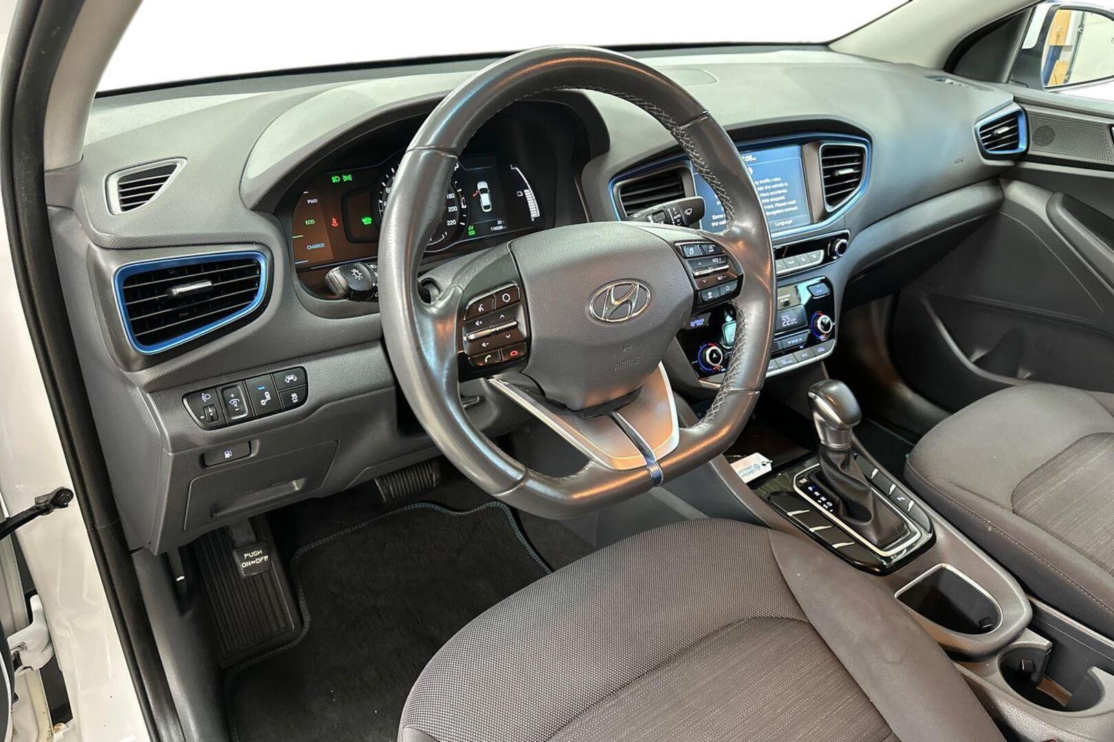 HYUNDAI IONIQ HYBRID 2017