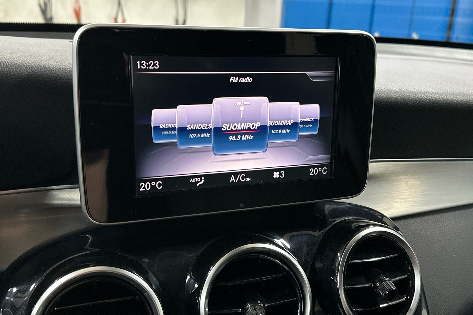 MERCEDES-BENZ GLC 2019