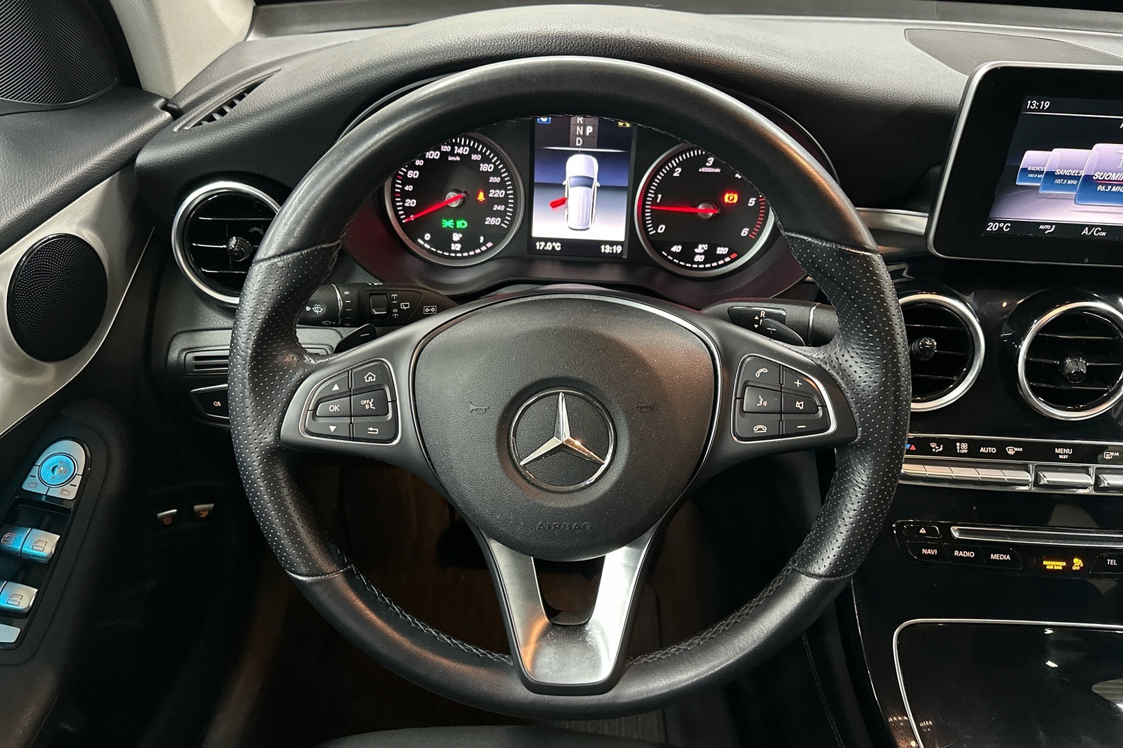 MERCEDES-BENZ GLC 2019