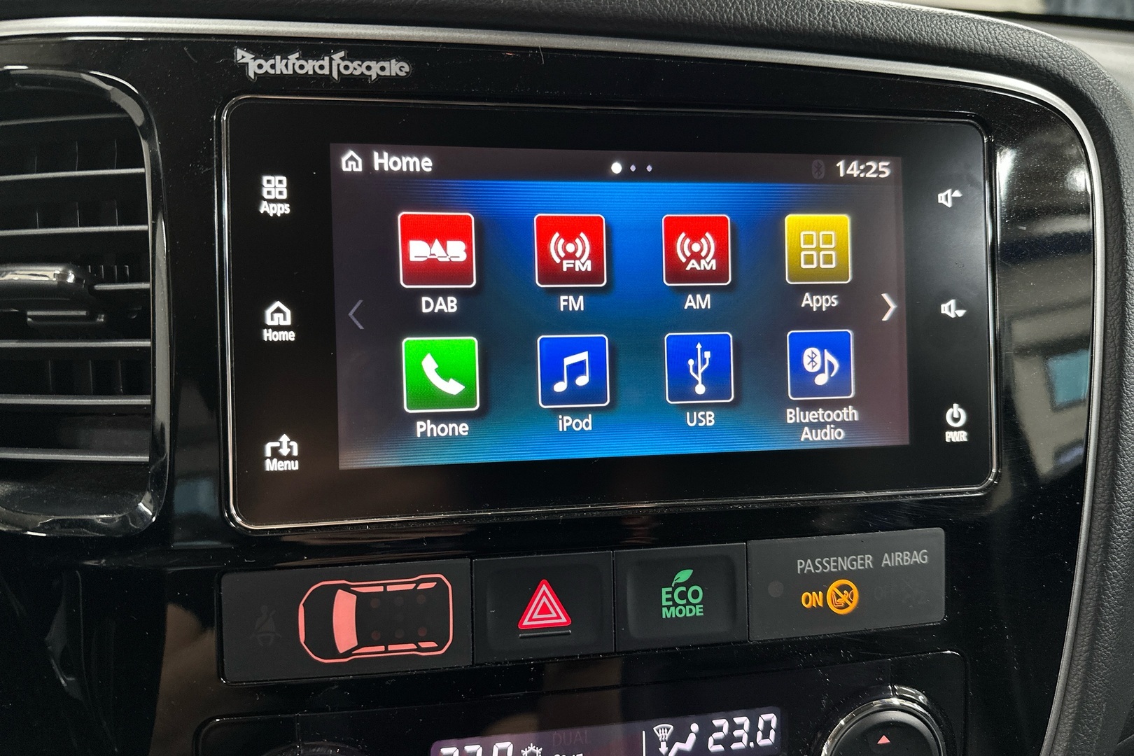 MITSUBISHI Outlander PHEV 2017