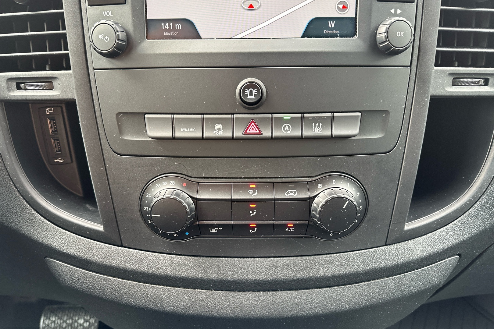 MERCEDES-BENZ Vito 2022