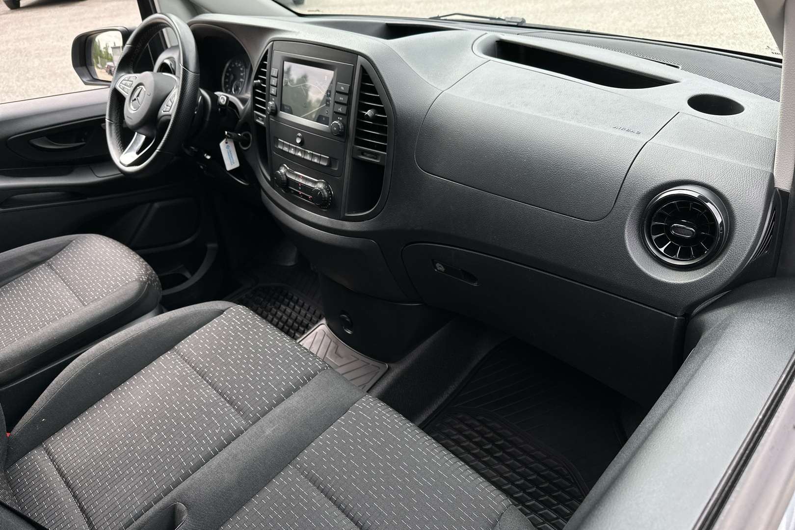 MERCEDES-BENZ Vito 2022