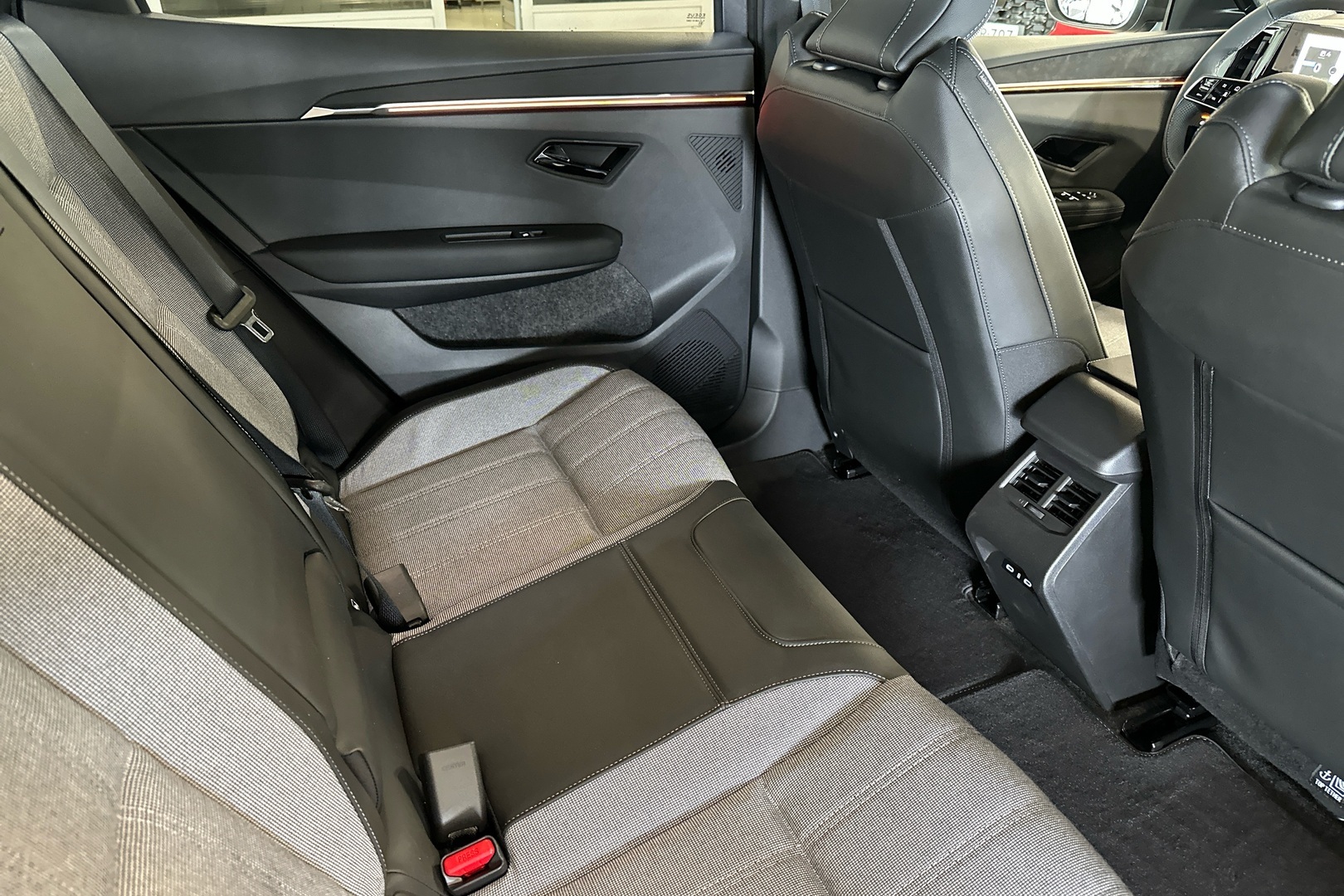 MITSUBISHI ECLIPSE CROSS 2026