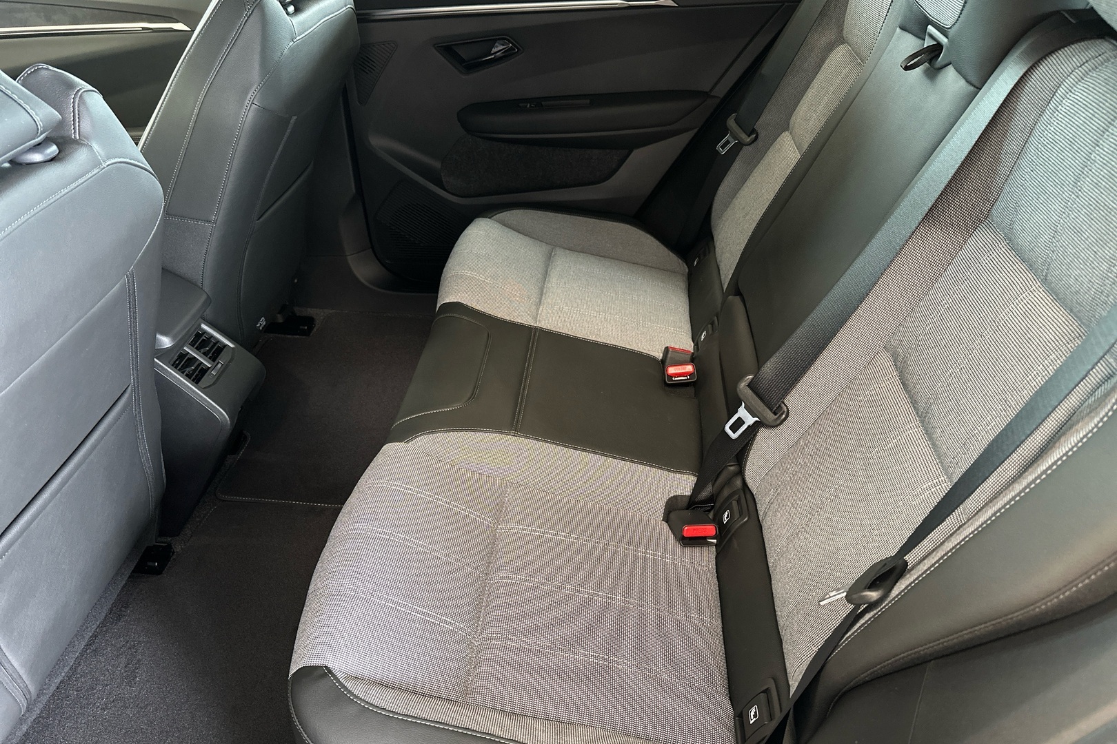 MITSUBISHI ECLIPSE CROSS 2026