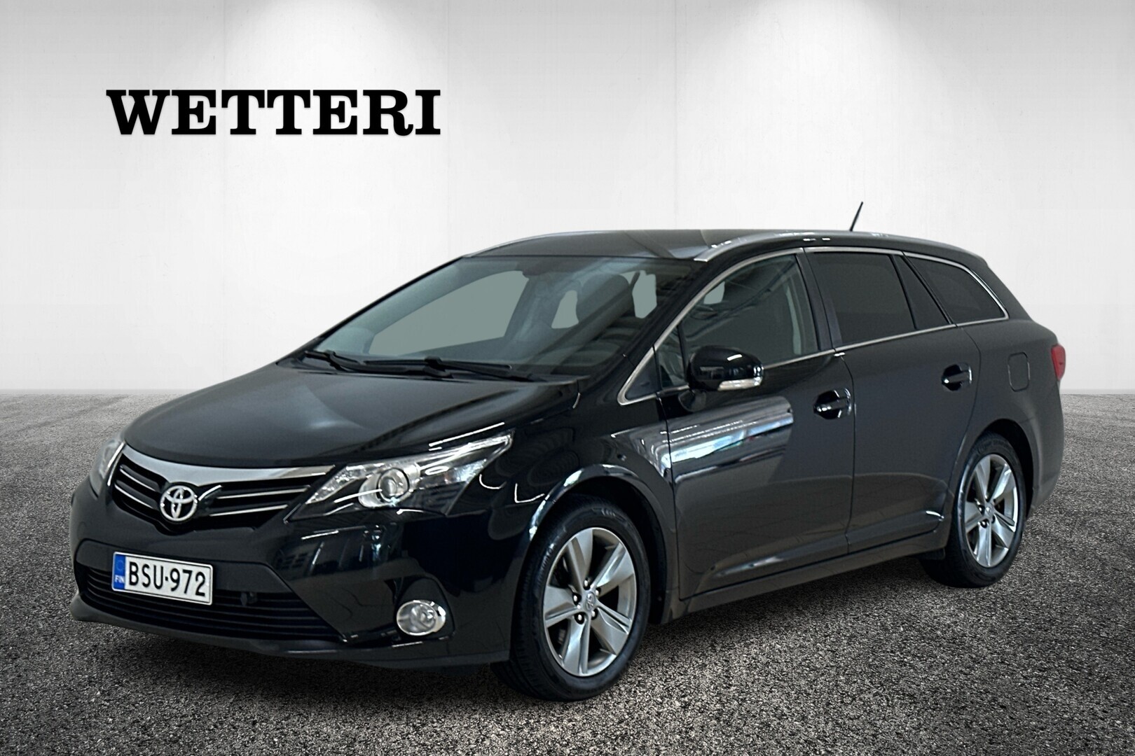 TOYOTA Avensis 2015