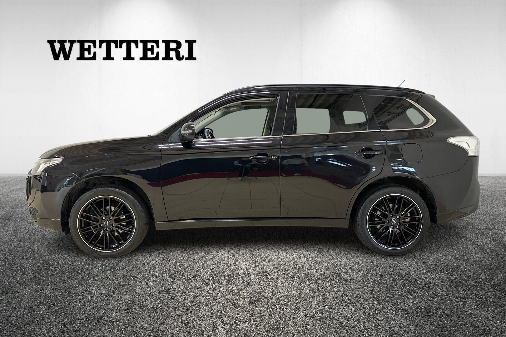 MITSUBISHI Outlander PHEV 2013