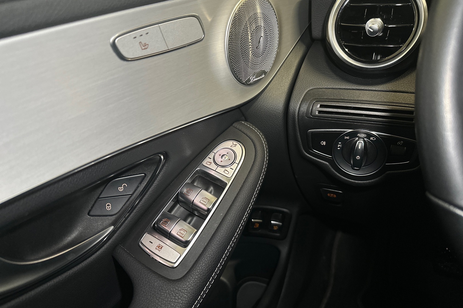 MERCEDES-BENZ GLC 2020