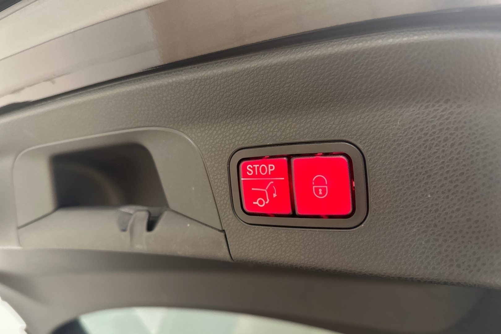 MERCEDES-BENZ GLC 2020