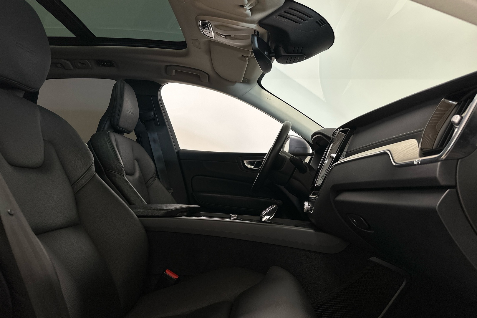 VOLVO XC60 2020