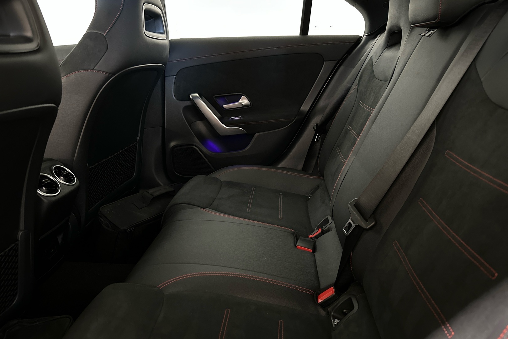 MERCEDES-BENZ CLA 2021