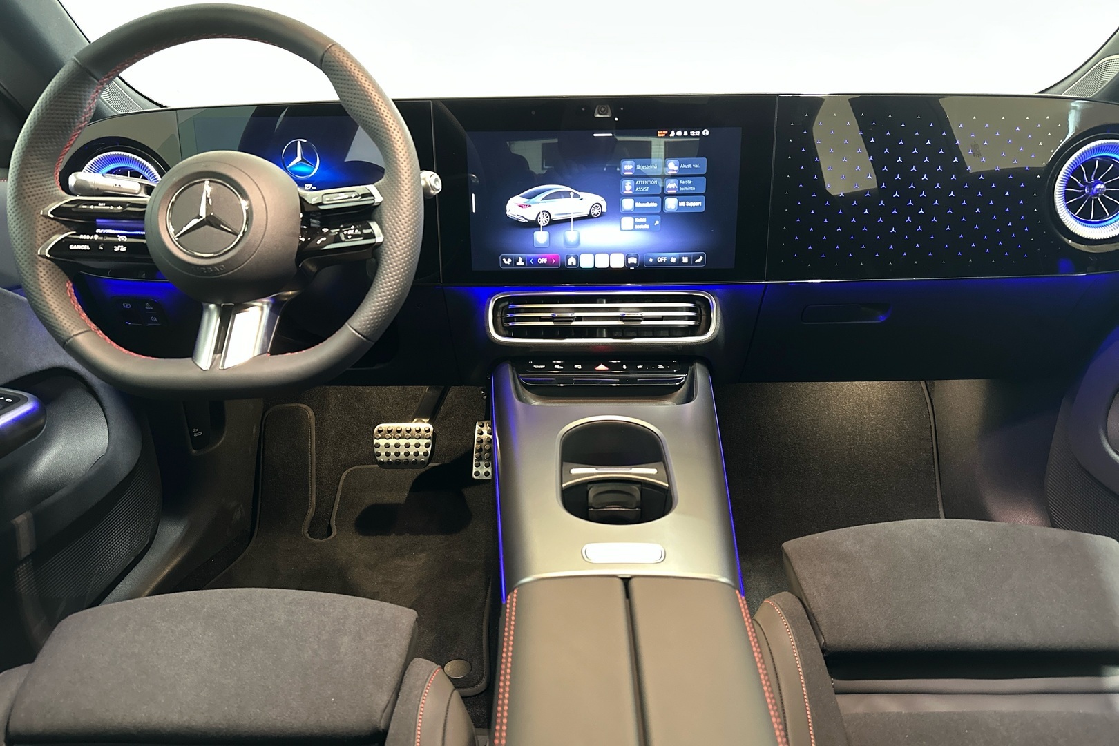 MERCEDES-BENZ CLA 2025