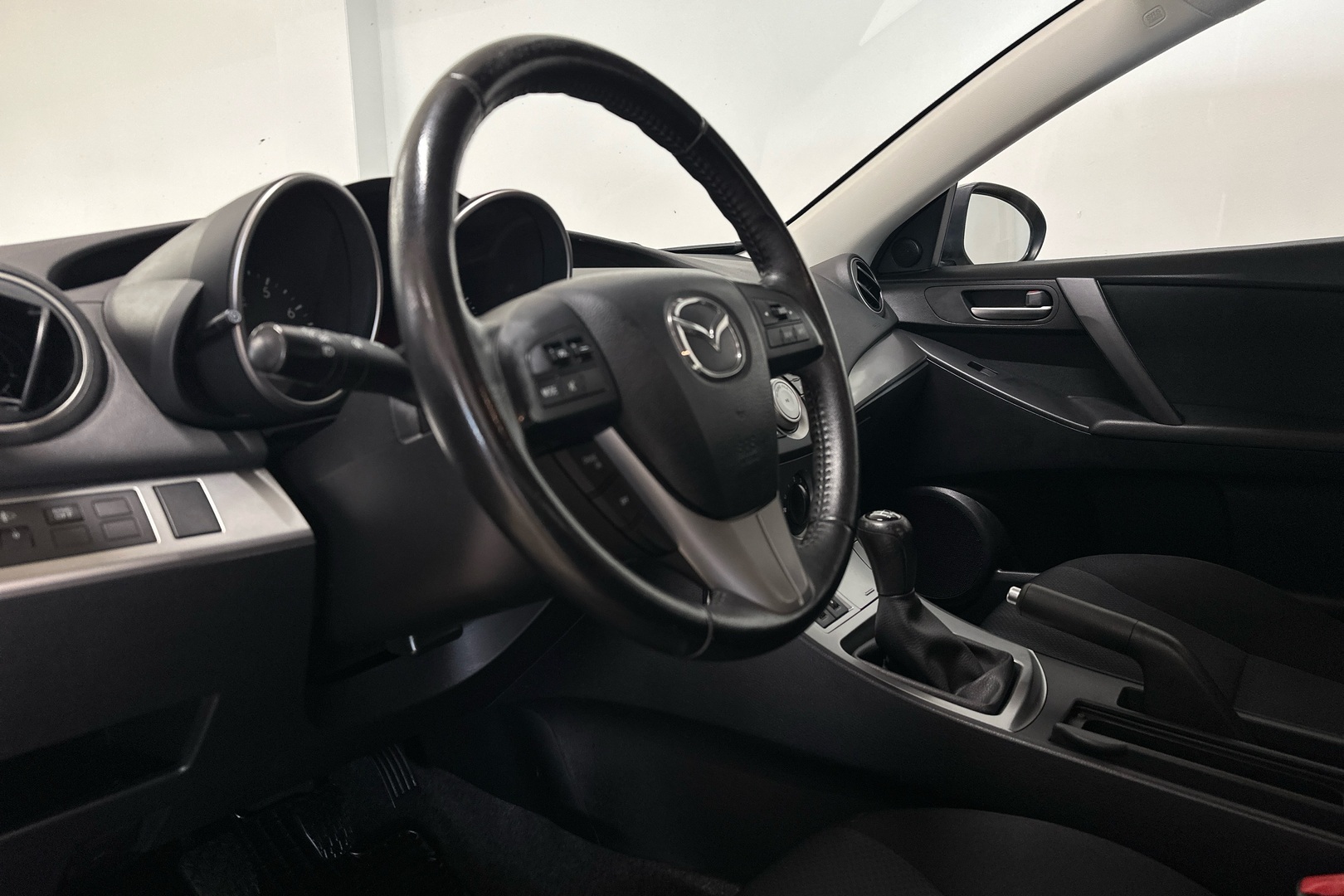 MAZDA Mazda3 11