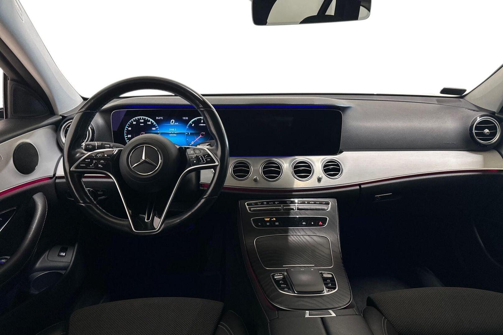 MERCEDES-BENZ E 10