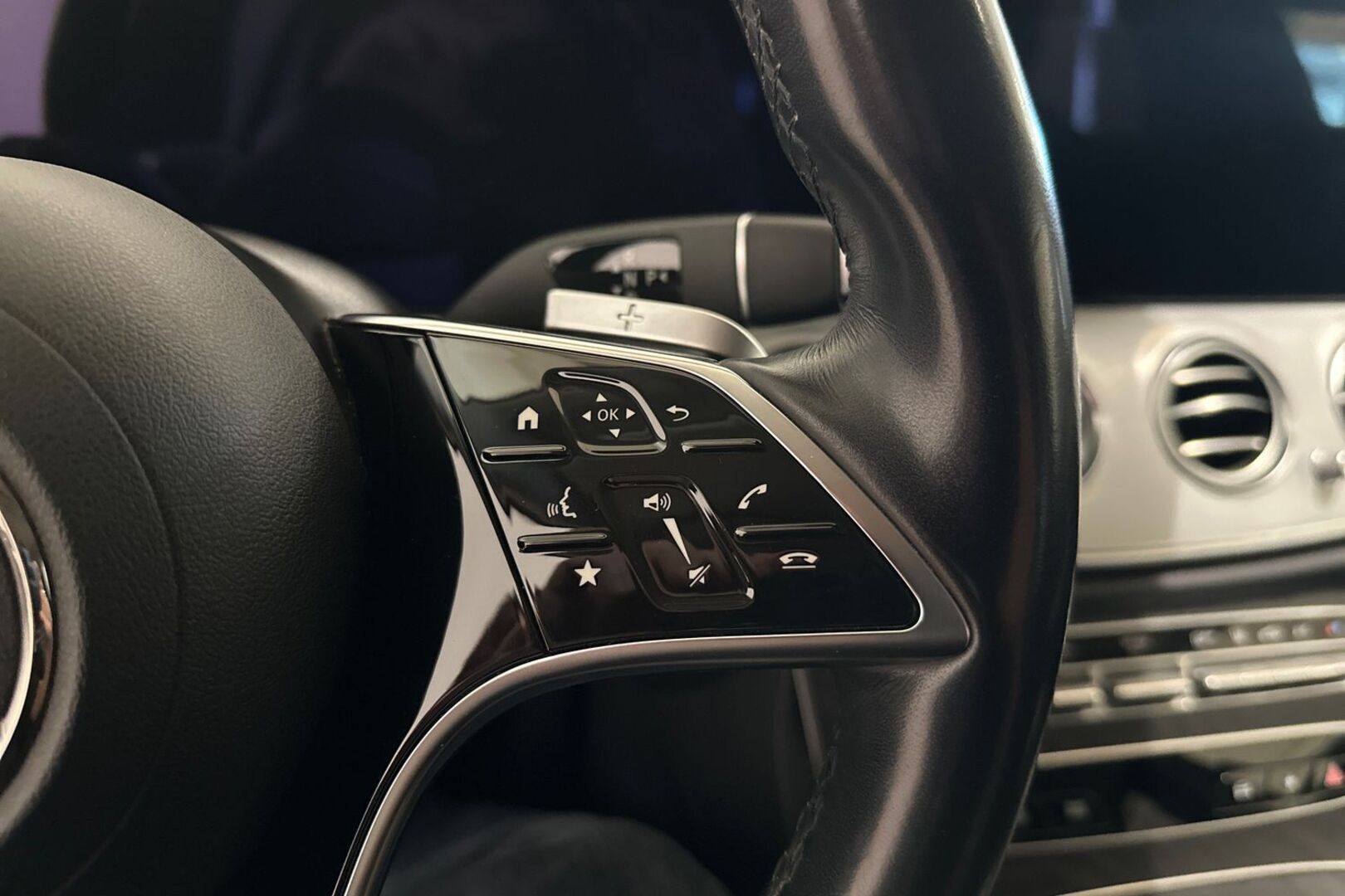 MERCEDES-BENZ E 18