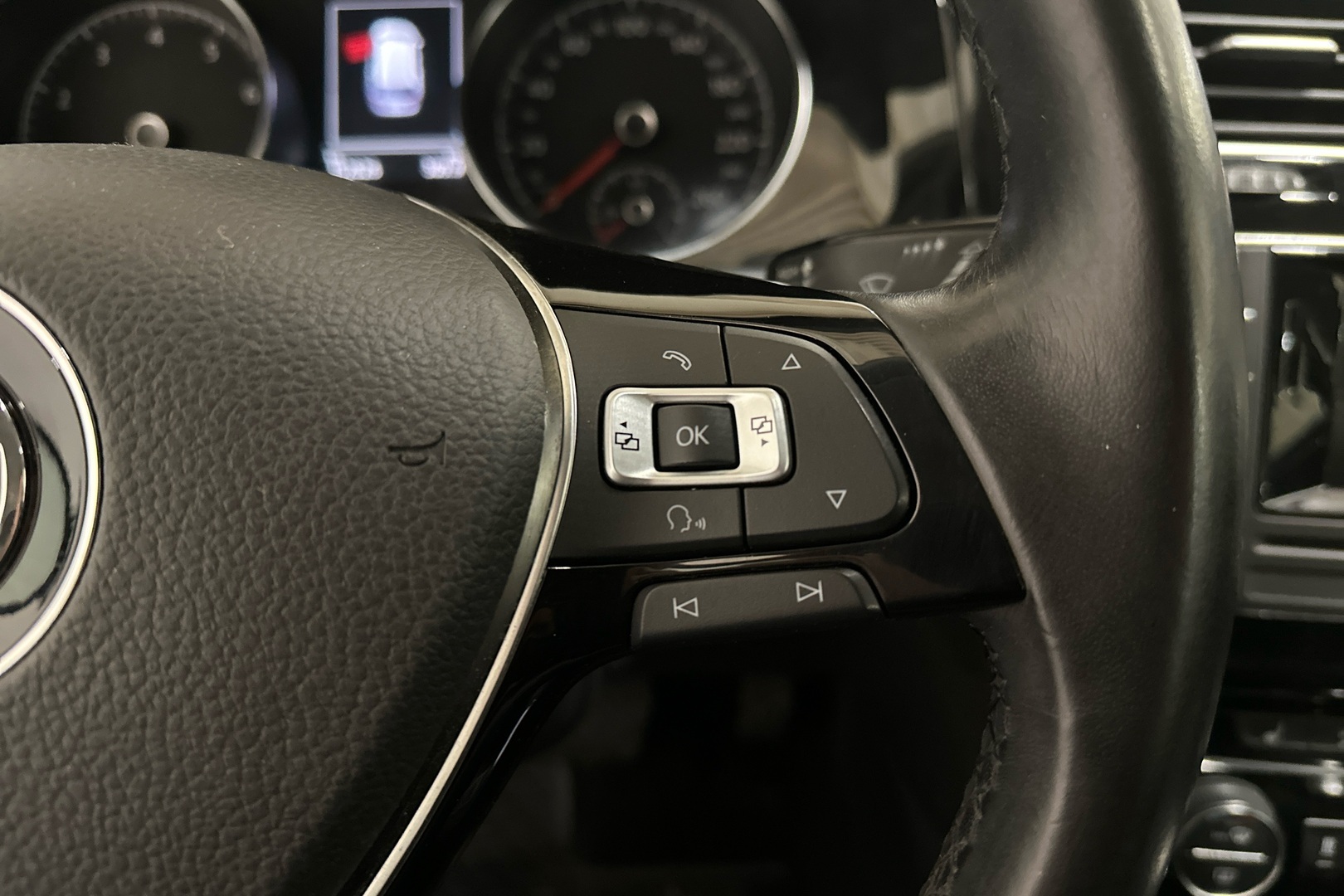 VOLKSWAGEN Golf 2014