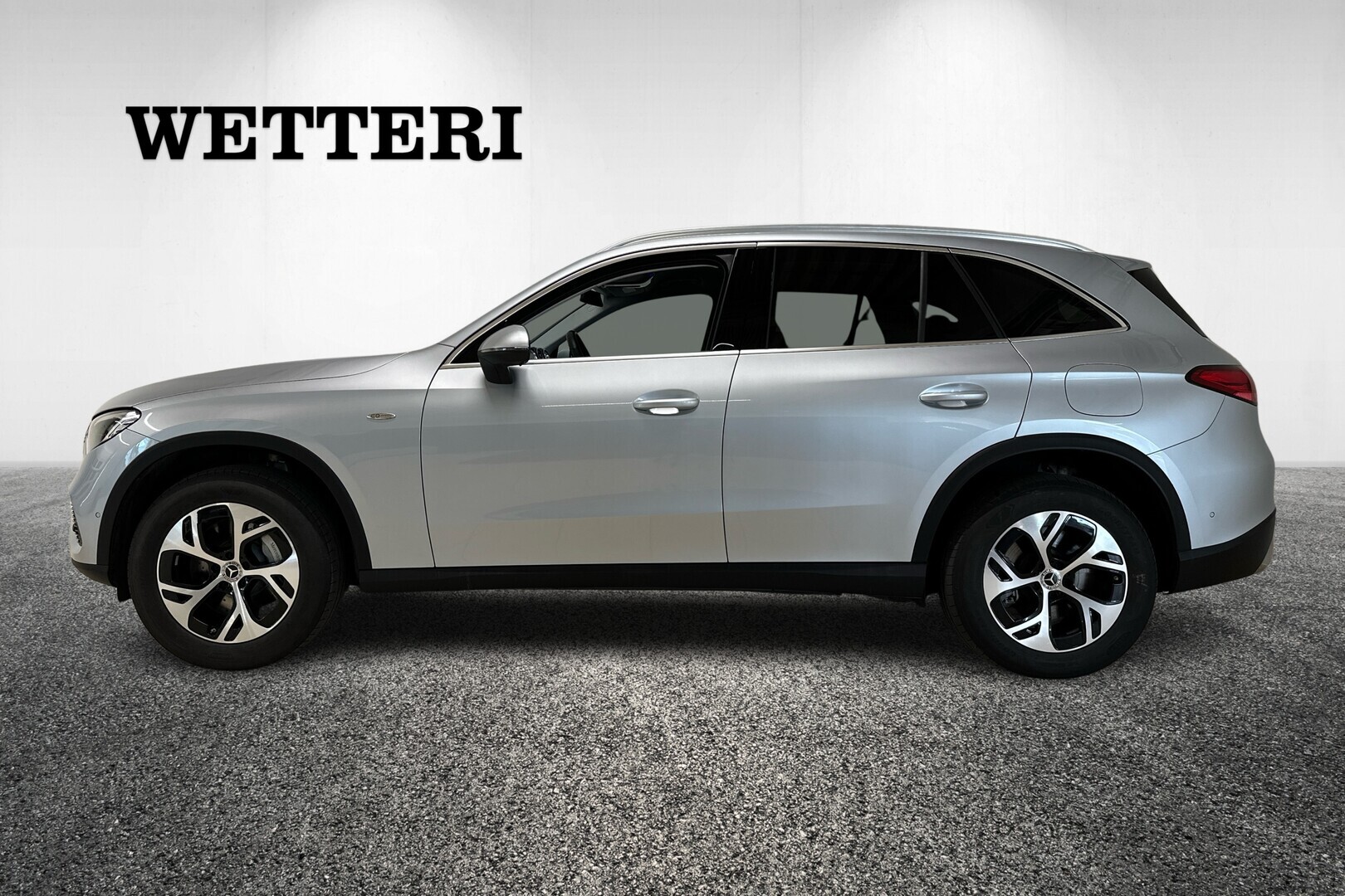 MERCEDES-BENZ GLC 2025