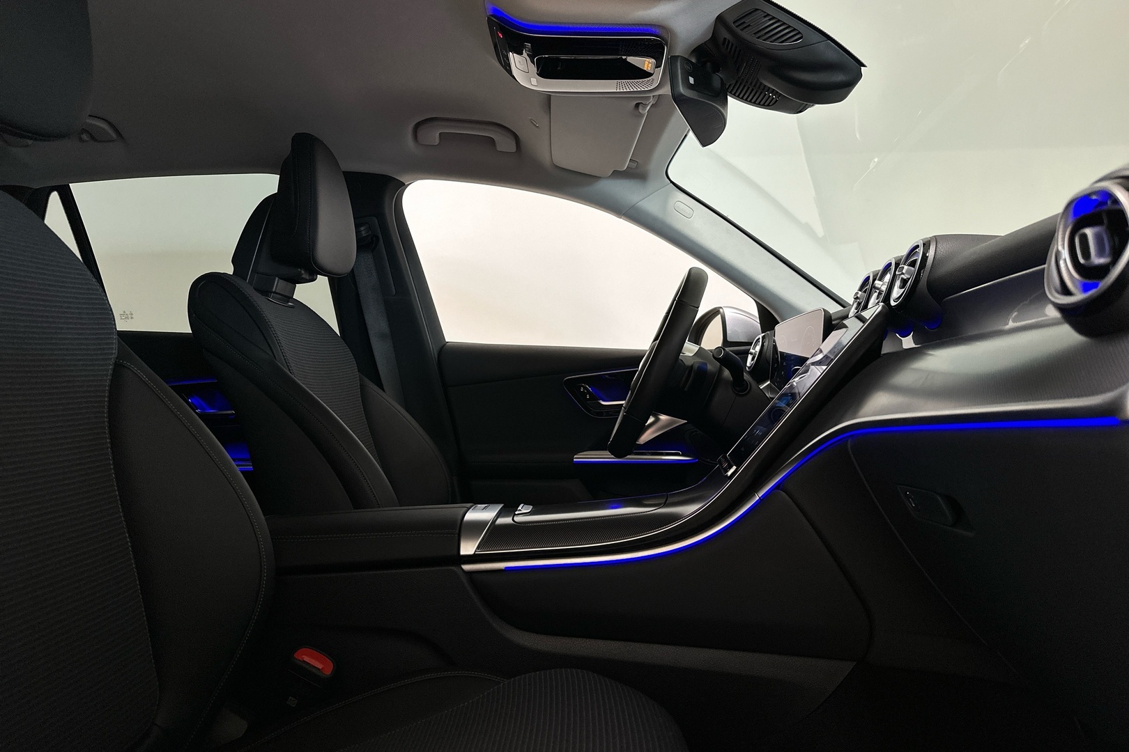 MERCEDES-BENZ GLC 2025