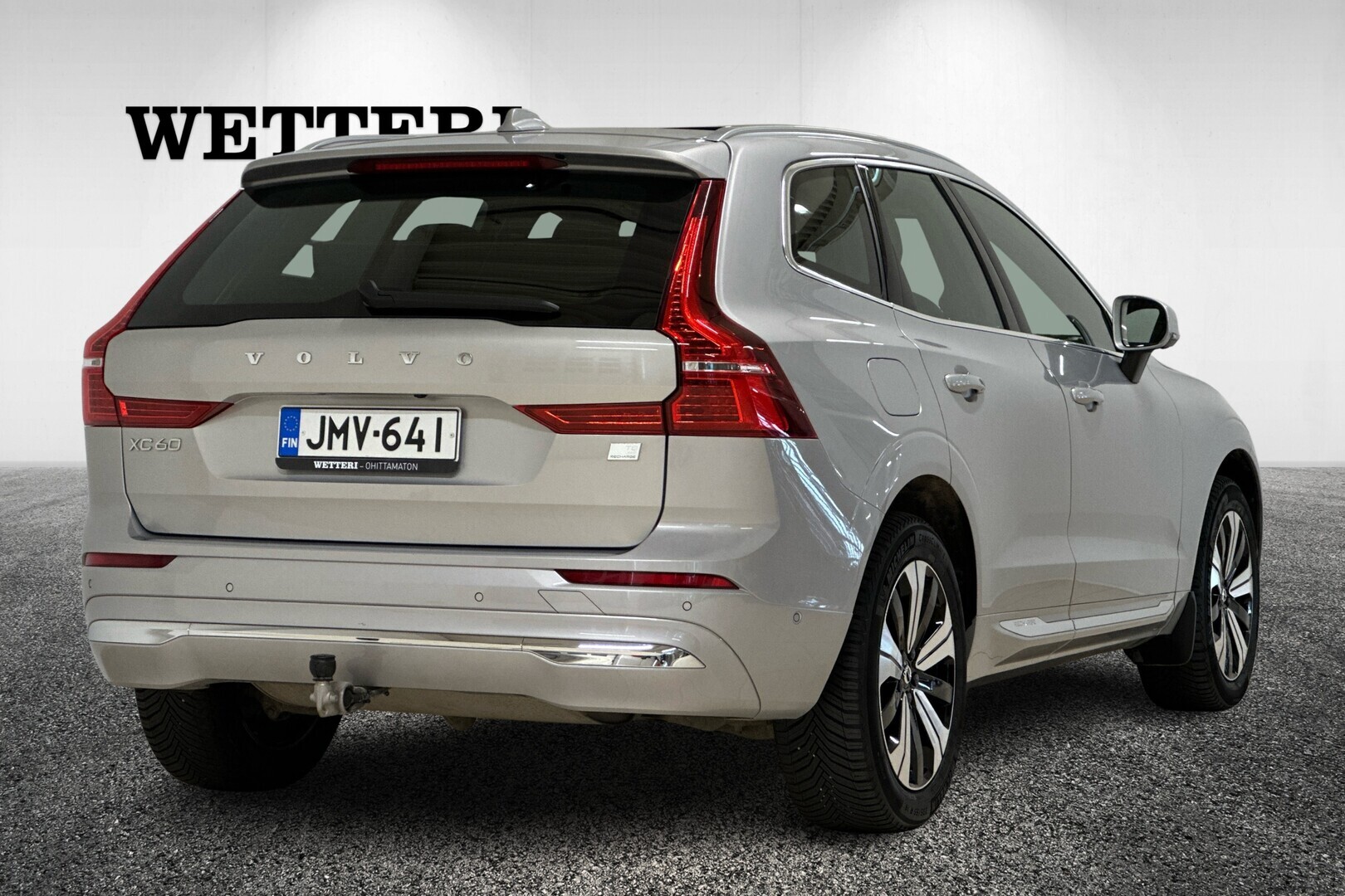 VOLVO XC60 2023