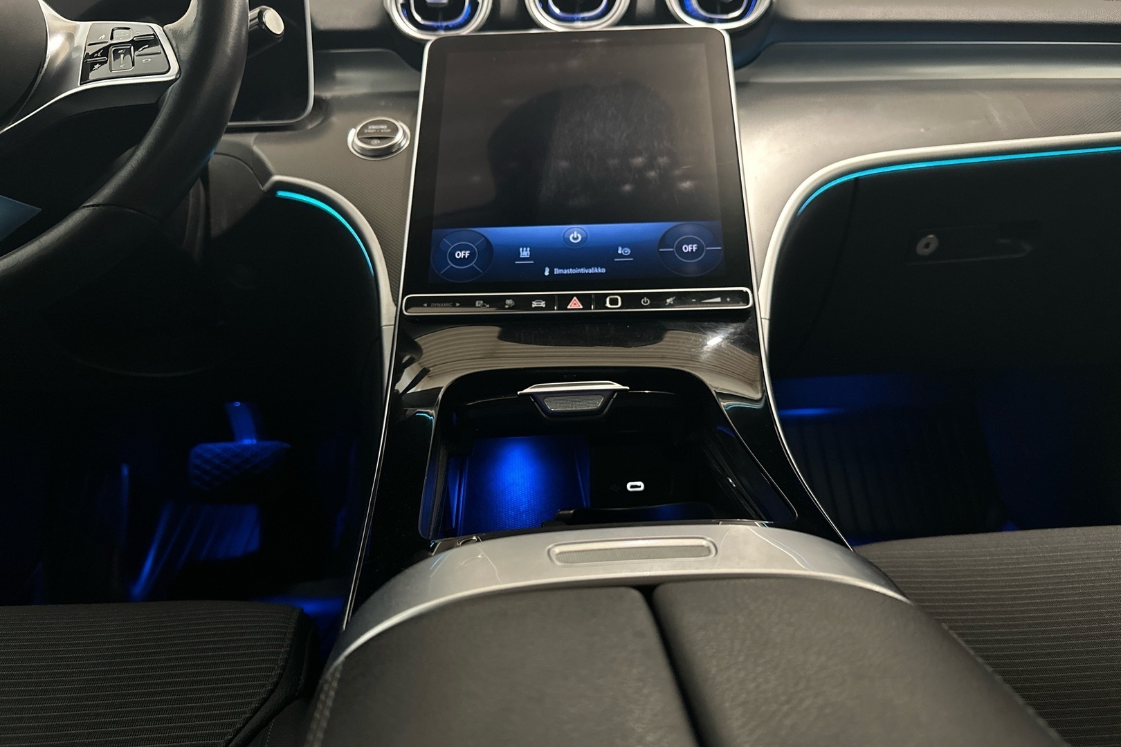 MERCEDES-BENZ C 2023