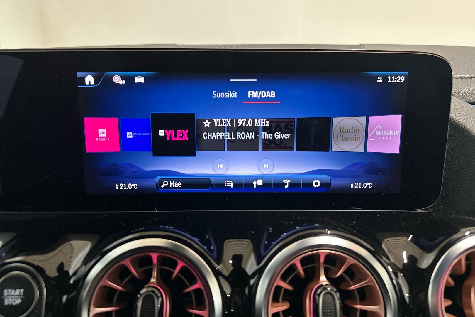 MERCEDES-BENZ EQA 2025