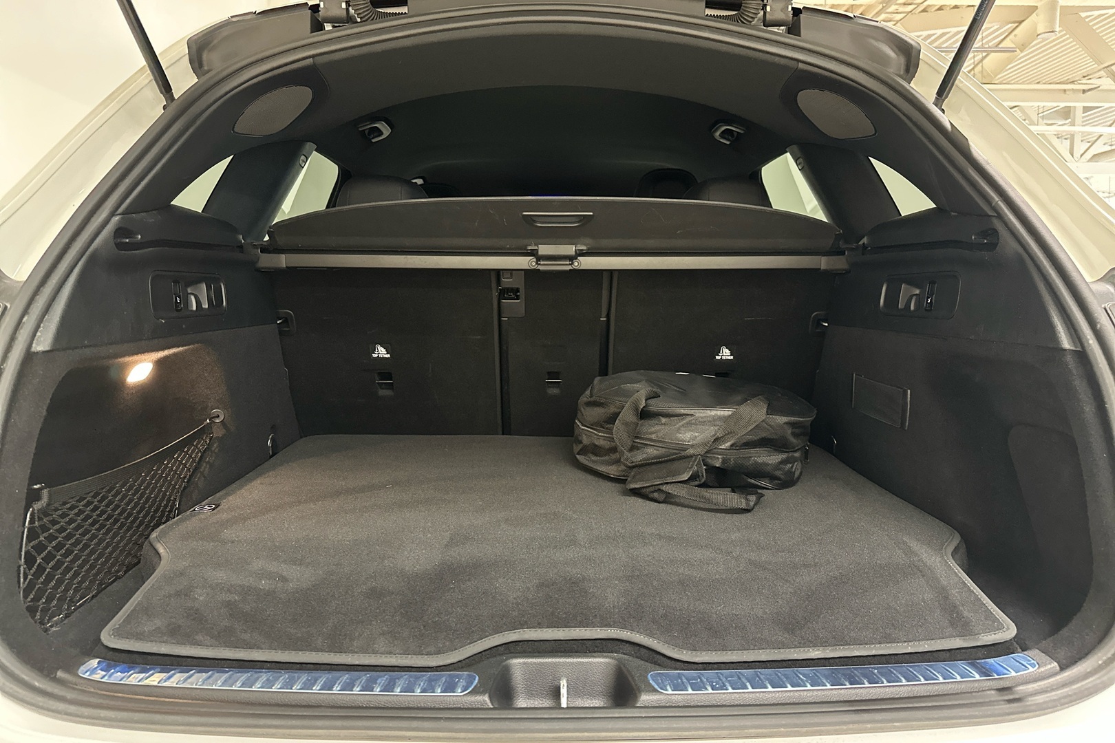 MERCEDES-BENZ GLC 2023