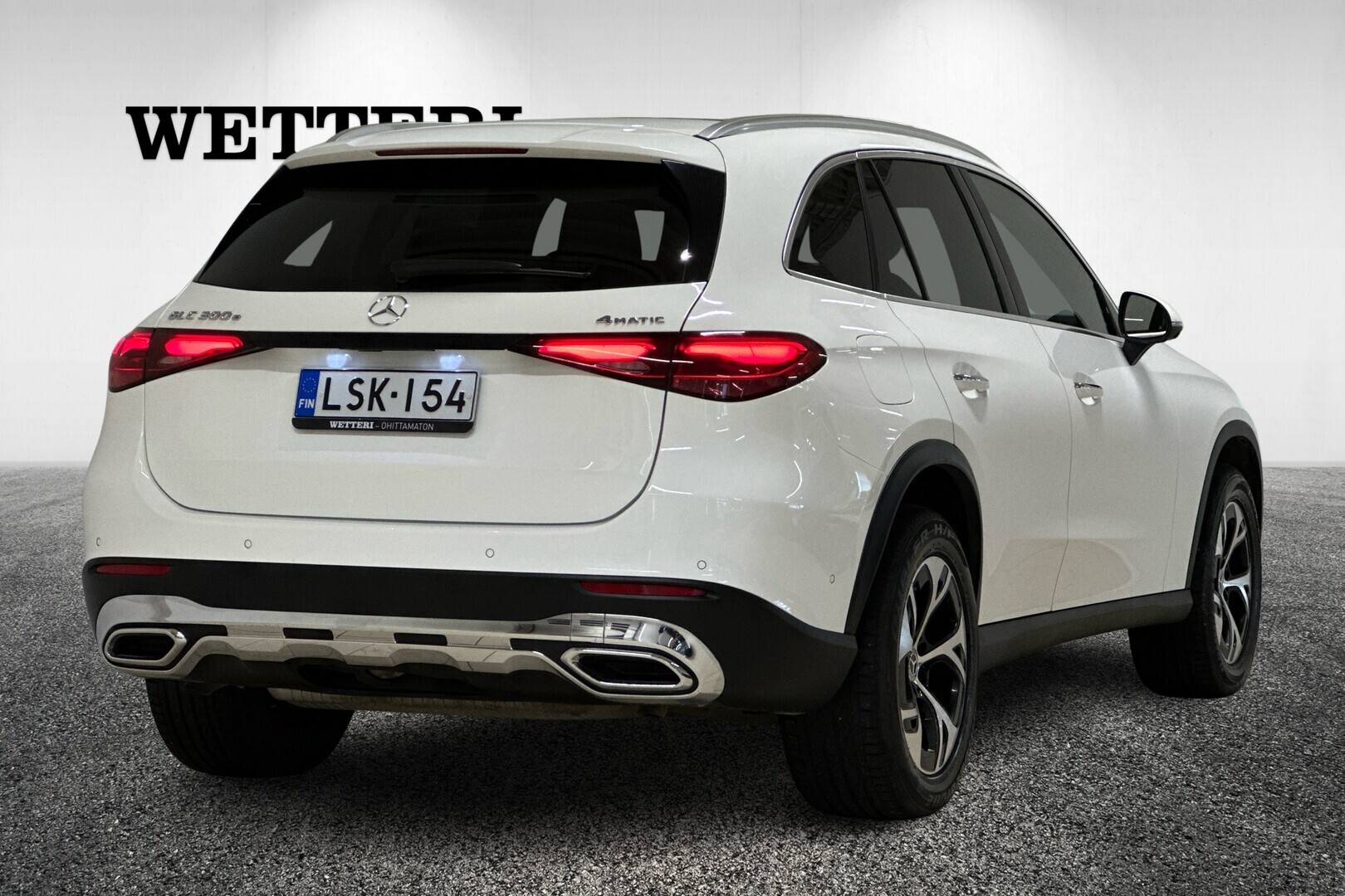 MERCEDES-BENZ GLC 2023